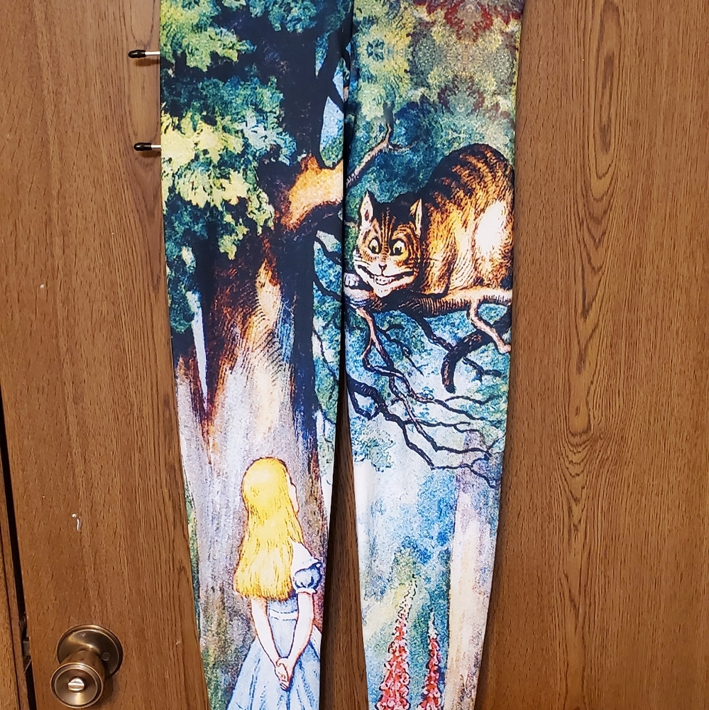 Alice in Wonderland Leggings
